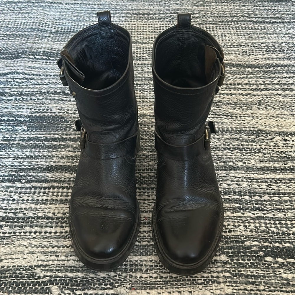 Black leather motorcycle boots from Jcrew. Size 7.5 Womens.